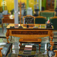 ست‌ اداری‌ فرانسوی‌،میز مدیریت فرانسوی،مبلمان