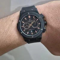 ساعت هابلوت مشکی با بند رابر|ساعت|خمینی‌شهر, |دیوار