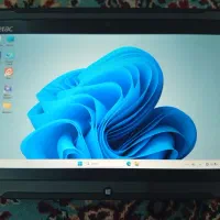 لابتاب تبلتی همه کاره