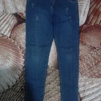 شلوار لی زنانه