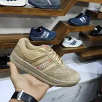 تولیدی کفش چرم طبیعی پیاده روی وکاری (کفش ترکان )|کیف، کفش، کمربند|تبریز, |دیوار