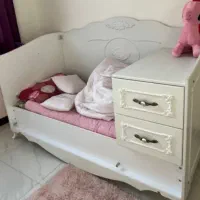 تخت کودک بدون تشک با محافظ نرده