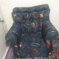 مبل ۷نفره چرم پارچه  پایه استیل با عسلی ومیزوسط|مبلمان خانگی و میز عسلی|حاجی آباد, |دیوار