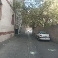 ۱۵۰ متر در لوکیشن زعفرانیه