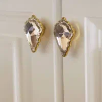 دستگیره کریستالی