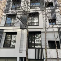 تاپ لوکیشن/نوساز/۱۳۰ متر دو خواب