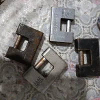 4عددقفل کتابی