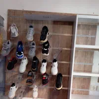 فروش مغازه کفش فروشی، رگال وقفسه چلیچه|کیف، کفش، کمربند|فارسان, |دیوار