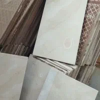 ۴۳ متر سرامیک ۳۰×۶۰ پشت کابینتی