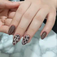 کاشت ناخن|خدمات آرایشگری و زیبایی|مشهد, تلگرد|دیوار