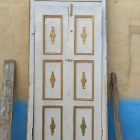 در قدیمی|کلکسیون اشیاء عتیقه|شیراز, سیاه سنگ|دیوار