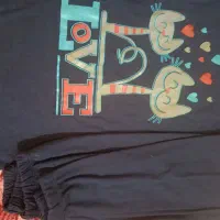 مقداری لباس در حد نو|لباس|فولادشهر, C3|دیوار