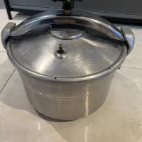 تابه چدنی و ظروف تایلندی و کریستال|ظروف پخت‌وپز|تهران, شهرک غرب|دیوار