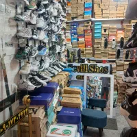 واگذاری کفش فروشی بصورت یکجابابیش از ۲۰۰۰ جفت کفش