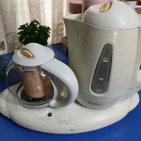 چایساز و کتری برقی تفال فرانسه کاملا سالم