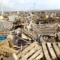 ضایعات چوب در کارخانه تسویه نقدی|عمده‌فروشی|شهرضا, |دیوار