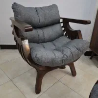 مبل ریلکسی به همراه پاف