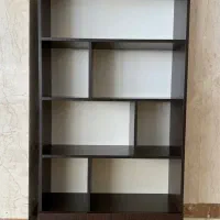 کتابخانه در حد نو