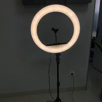 رینگ لایت در حد نو|دوربین عکاسی و فیلم‌برداری|رشت, معلم|دیوار