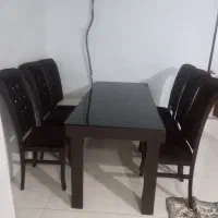 میز ناهارخوری