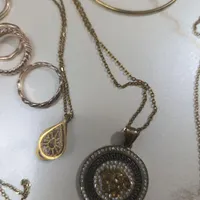 گردنبند ورساچ  همشون یکجا ۶۰۰هزار|بدلیجات|خوی, |دیوار