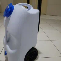 مخزن یا گالن آب مسافرتی