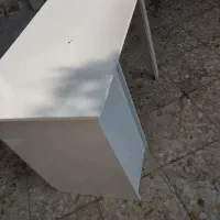 میز سفید کاملا سالم|میز تحریر و کامپیوتر|لاهیجان, لیالستان|دیوار