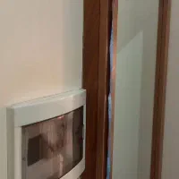 آینه قدی با قاب چوبی|آینه|میانه, |دیوار