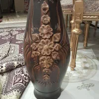 گلدان شیک ومحکم وبقیه لوازم منزل