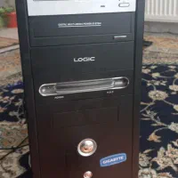 یکدستگاه کامپیوتر کم کار