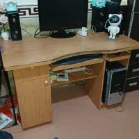 میز کامپیوتر