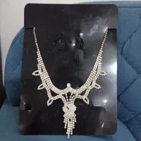 گردنبند سفید زیبا