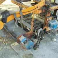 یک عدد دستگاه بلوک زنی و یک عدد پمپ آب|ابزارآلات|شوشتر, |دیوار