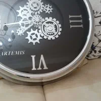 ساعت  نقره ایی