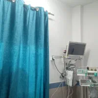 مدارک گمشده درب بیمارستان امام