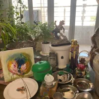 مقداری وسایل عطیقه