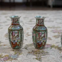 ۴ عدد گلدان مرغی منقش نو