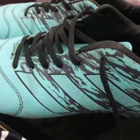 کفش فوتبال میخی مخصوص چمن و چمن مصنوعی