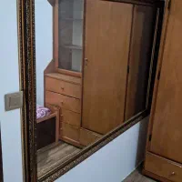 آینه بزرگ‌ و شکیل