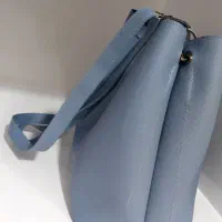 کیف چرم آبی آسمانی روشن