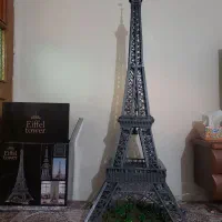 لگو برج ایفل ساخته شده