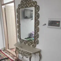 آینه وپایه وسنگ