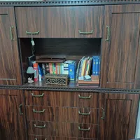 فروش میز اداری سه تکیه همرا ه با گاو صندق وصندلی