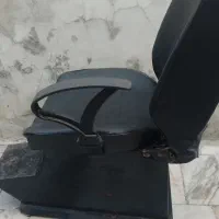 صندلی ارایش طرح برقی|آرایشگاه و سالن‌های زیبایی|رشت, نخودچر|دیوار