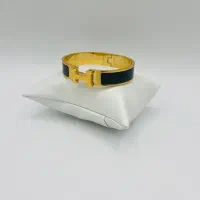 مشابه طلا‌ داریم ، نقره هم بخوای داریم