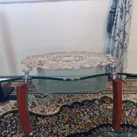 میز وسط شیشه ای