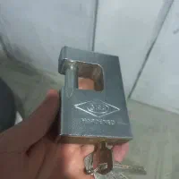 قفل کتابی گیرا|ابزارآلات|بومهن, |دیوار