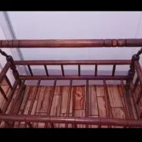 گهواره سنتی چوبی