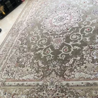 دو عدد فرش ۱۲ و ۶ متری