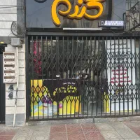 فروش تابلو در حد نو ۸ ماه نصبش کردم